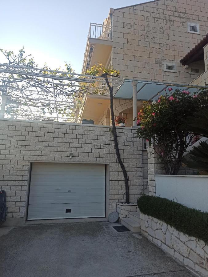 Peric West Apartamento *